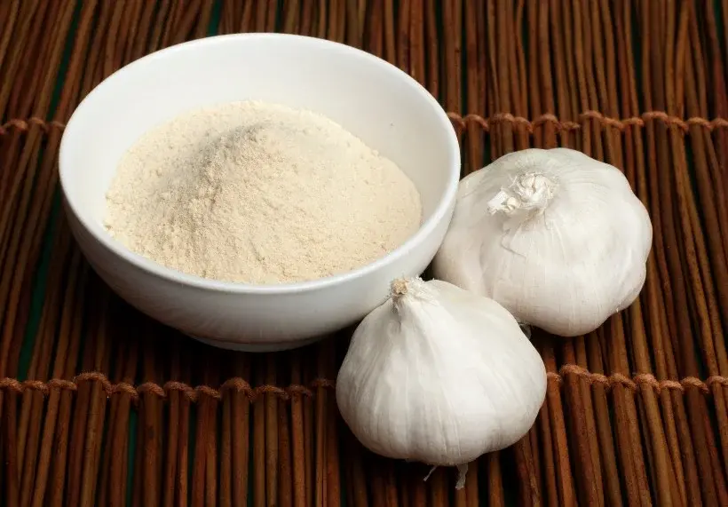 ajo-en-polvo-como-se-obtiene-usos-beneficios.webp