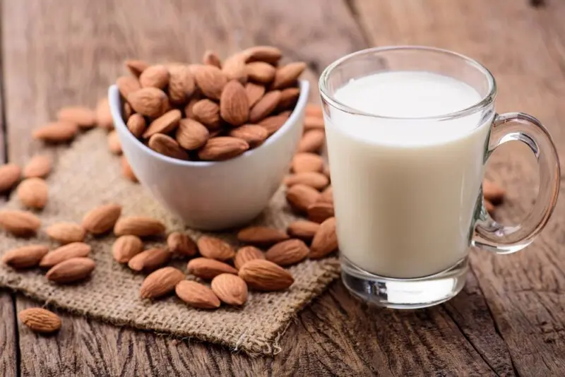 leche-de-almendras-800x534.webp